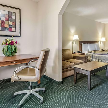 Rodeway Inn & Suites Dublin Εξωτερικό φωτογραφία