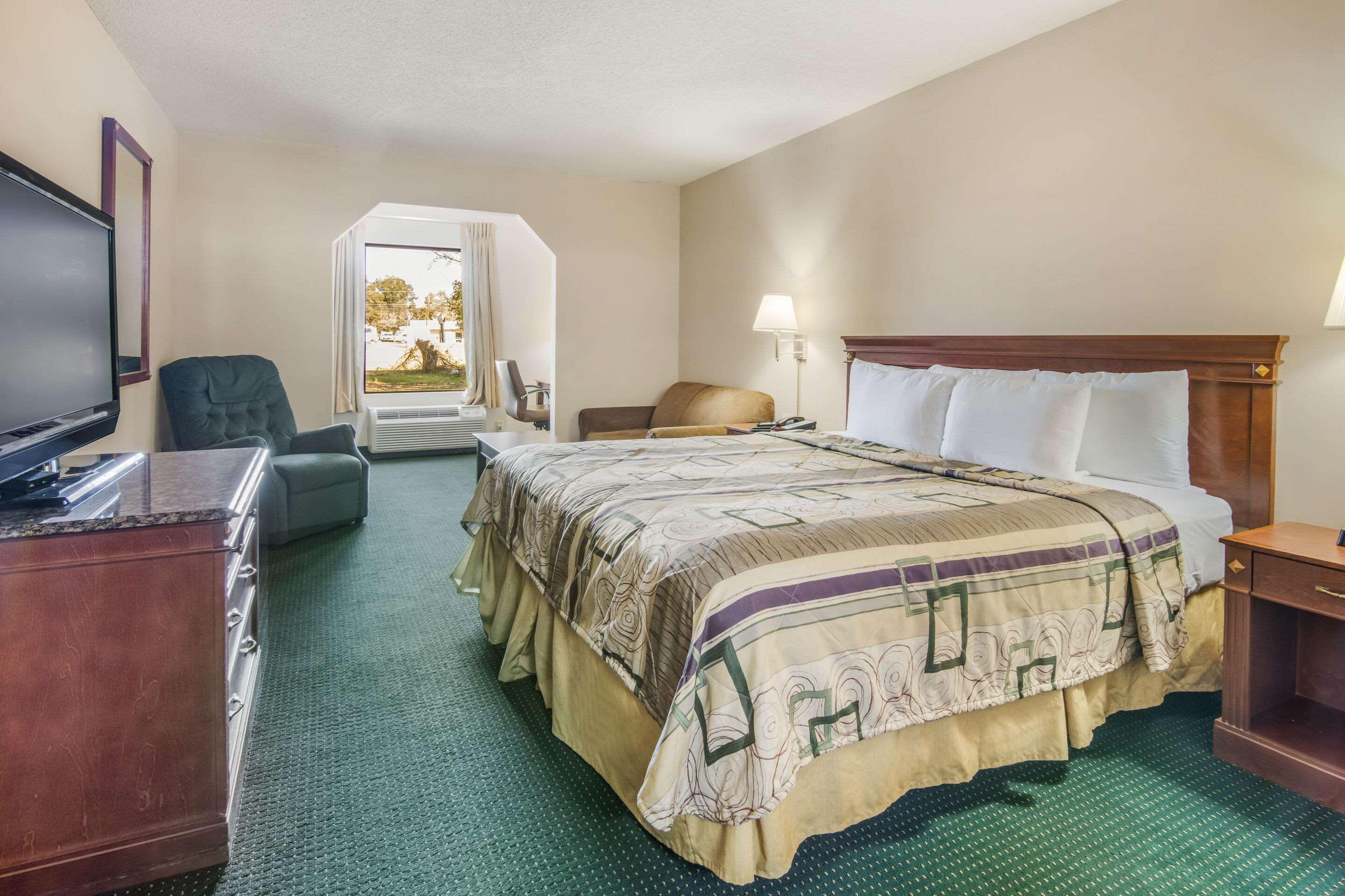 Rodeway Inn & Suites Dublin Εξωτερικό φωτογραφία