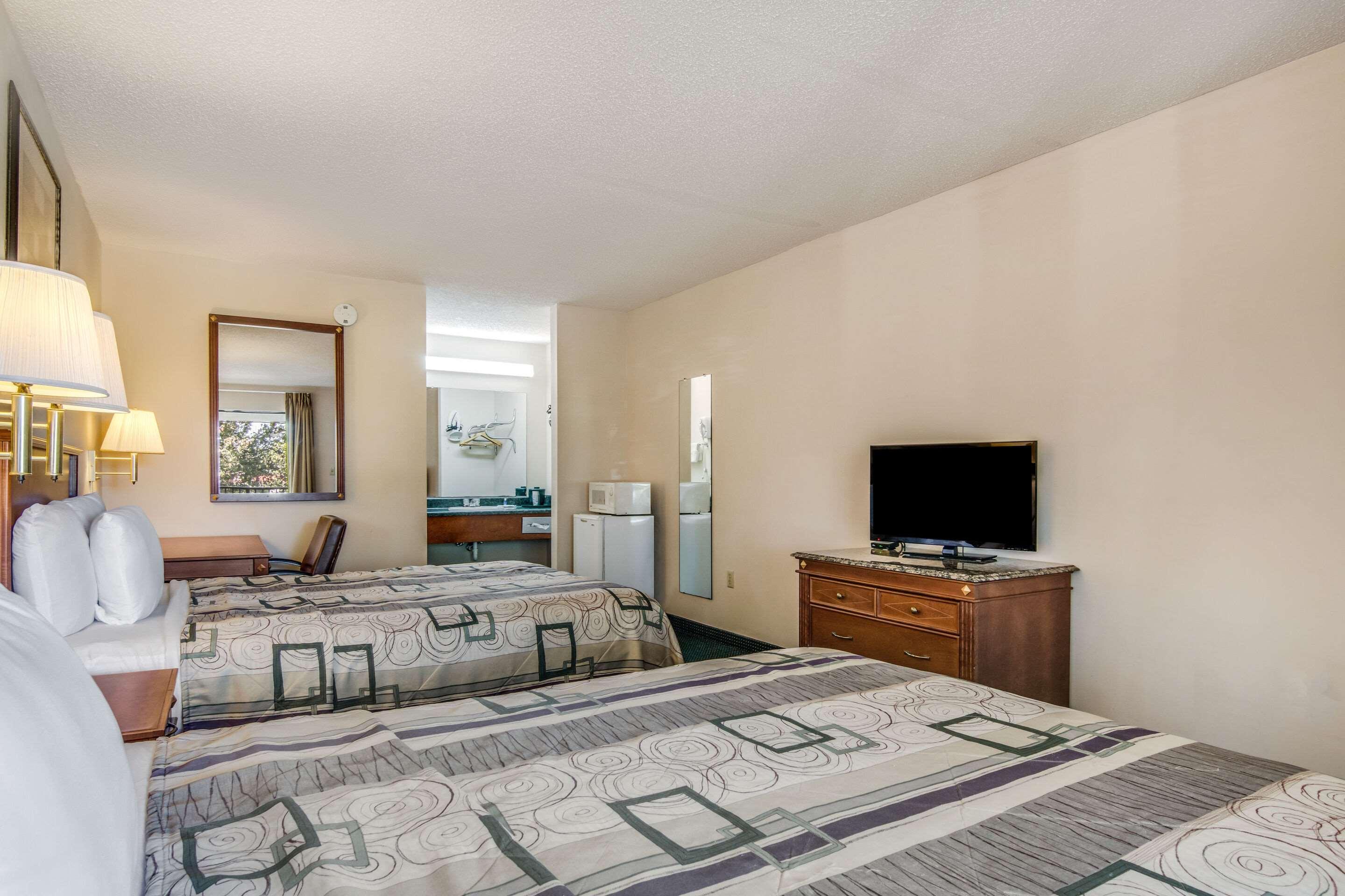 Rodeway Inn & Suites Dublin Εξωτερικό φωτογραφία