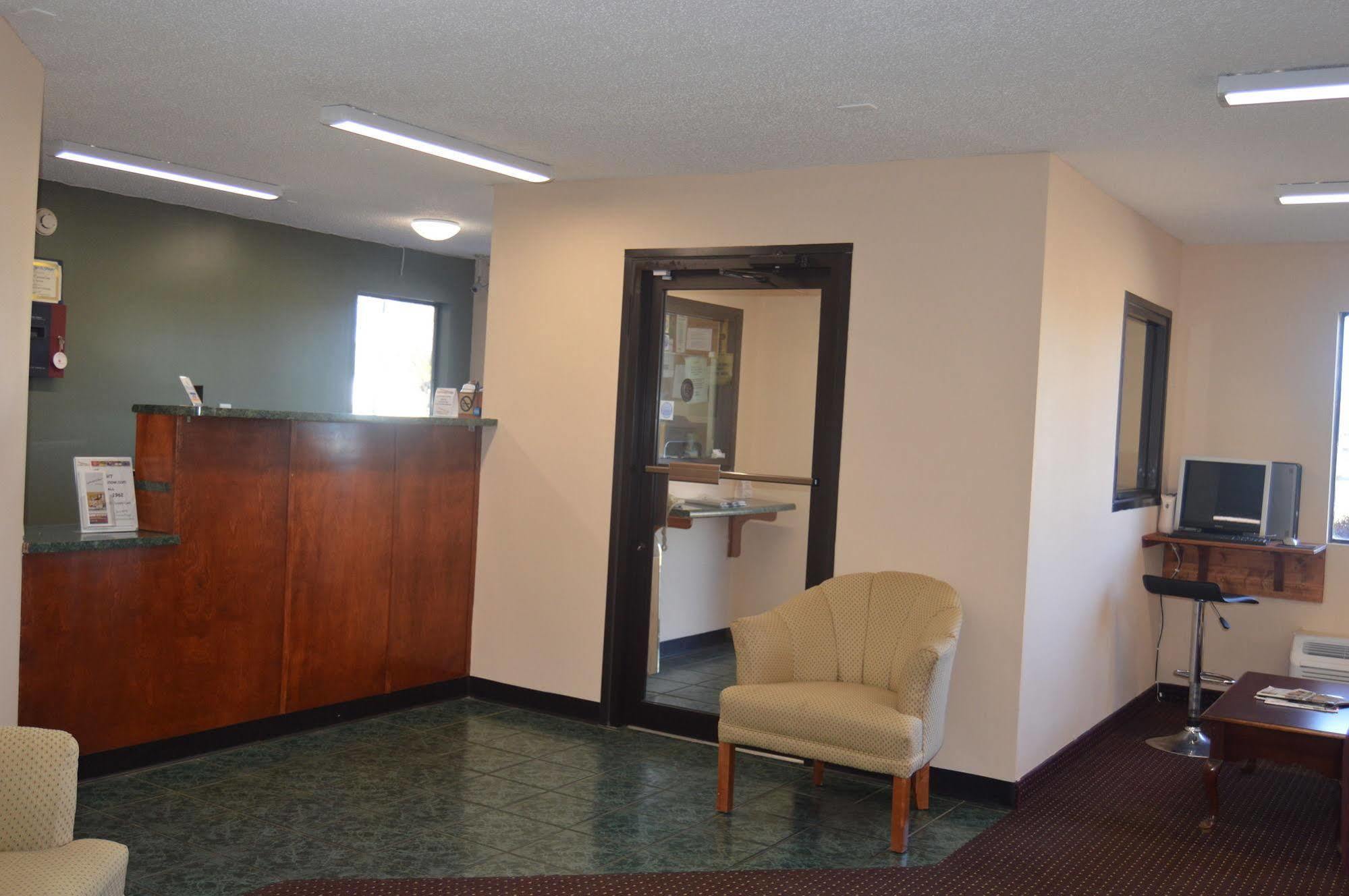 Rodeway Inn & Suites Dublin Εξωτερικό φωτογραφία