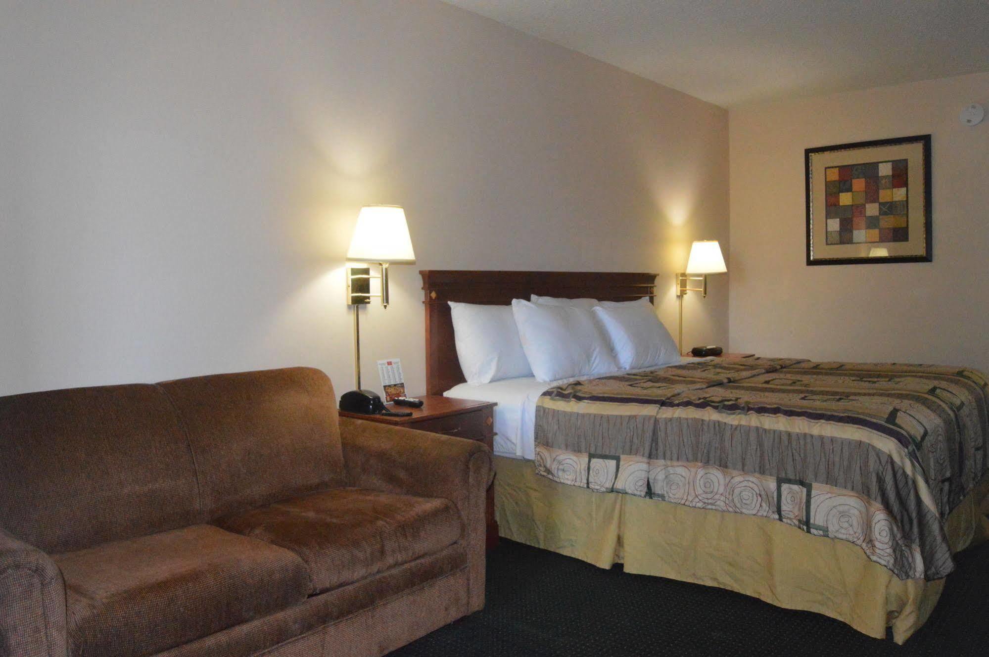 Rodeway Inn & Suites Dublin Εξωτερικό φωτογραφία