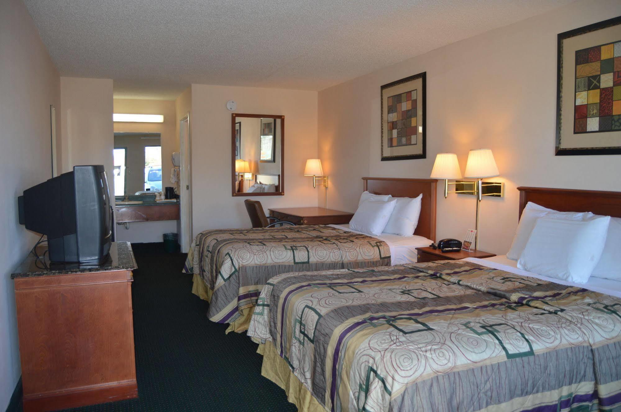 Rodeway Inn & Suites Dublin Εξωτερικό φωτογραφία